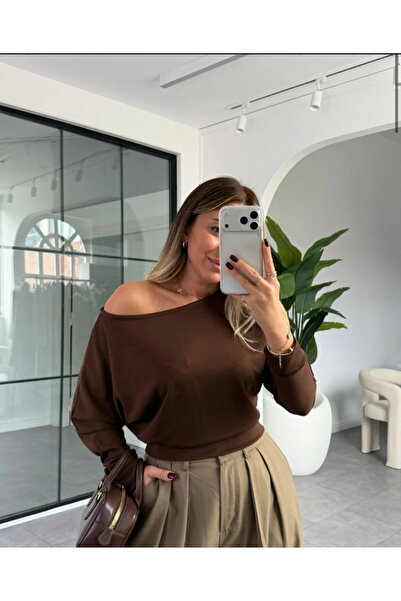 BE CHİC Γυναικεία μπλούζα με λαιμόκοψη καγιάκ, ανοιχτή στον ώμο, που ταιριάζει στη μέση, από ύφασμα Premium Modal, απλή, βασική, χαλαρή μπλούζα