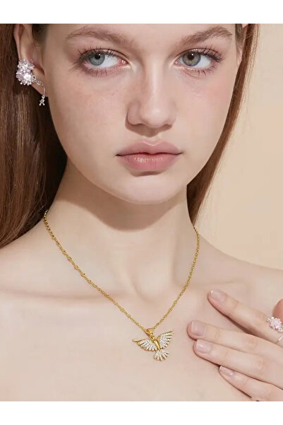 Area Online Luxury Titanium Necklace - Elegant Stone and Gold-Tone Design