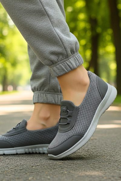 Ekonomik Ayakkabı Γυναικεία διχτυωτά ελαφριά αθλητικά παπούτσια Black Sea – Α...