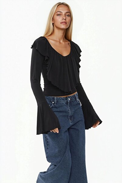 Hiccup Ελαστική πλεκτή μπλούζα με λαιμόκοψη σε σχήμα V με βολάν