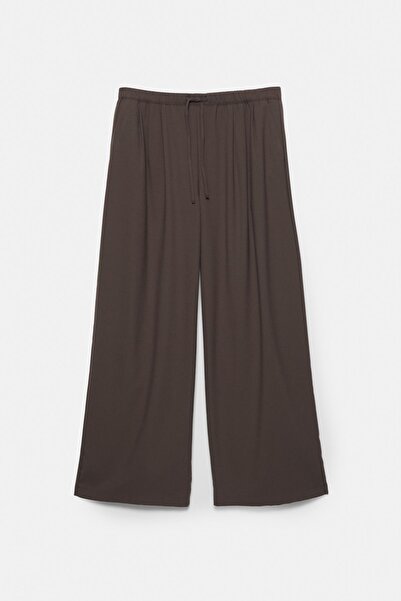 Pull & Bear Straight fit trousers with elastic waist