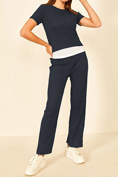 YAKAMEL ΓΥΝΑΙΚΕΙΟ ΣΕΤ ΠΙΤΖΑΜΑΣ ΜΕ ΚΟΝΤΑ ΜΑΝΙΚΙΑ ΚΑΙ ΤΑΛΑΝΤΩΤΕΣ ΛΕΠΤΕΣ ΛΕΠΤΟΜΕ...