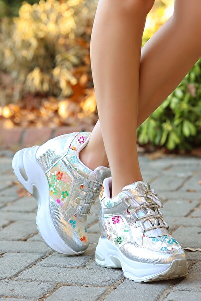 kajal ayakkabı Παπούτσια με κρυφό τακούνι με λουλουδάτο σχέδιο DNR 312