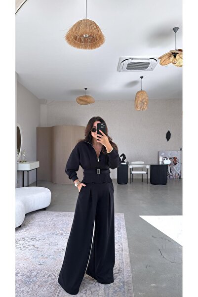 Buket Teke طقم بنطلون مع جاكيت بإبزيم أسود