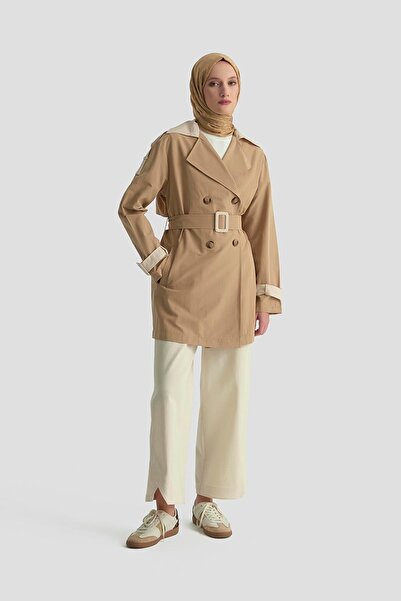 Armine TREND Kruvaze Kapamalı Düğmeli Kemerli Kısa Trençkot Bej 25YT705