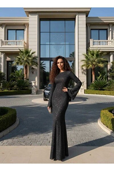 Miss Rochie cu design special, decoltată la spate, lungime maxi, tip clopot