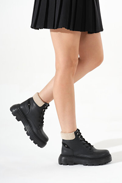 Tonny Black Kadın Siyah Cilt Kalın Poli Taban Bileği Lastikli Bağcıklı Bot