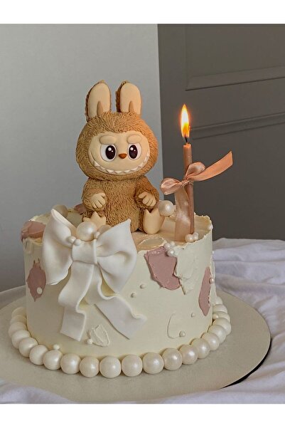 by şeyda palancı Şeker hamurundan labubu figürü