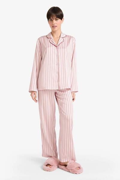 DeFacto Pijama Takımı Regular Fit Saten Çizgili Uzun Kollu Üst Uzun Alt-Fall in Love G0227AX25AU