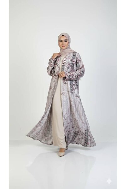 REİNA Luxurious cloche abaya made of cool, light silk with floral prints