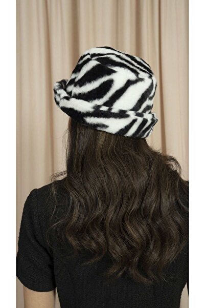 mica Printed Fur Hat