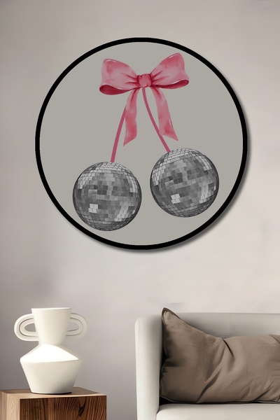 Teona Ahşap Tablou decorativ cu aspect de cadru rotund din lemn, panglici roz și bile de discoteca
