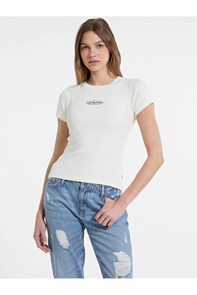 Guess Women's Cream Color Slim Fit Logo T-Shirt W5Yp37Ka0H1-G053