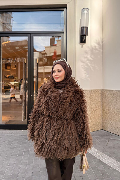 LOCCO Women's Belt Detail Short Fur Coat Brown