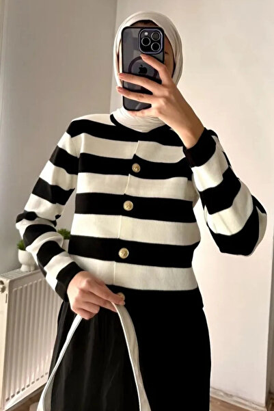 Tesettür Diyarı Ριγέ χρυσή ζακέτα με κουμπιά - Μαύρο, Τυπικό Μέγεθος (Κατάλλη...