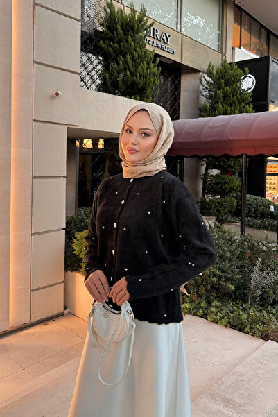 LOCCO Women's Stone Flower Buttoned Cardigan Black