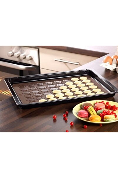 Quasar & Co. Confectionery/pastry set, sheet 27 macarons, sheet 48 macarons, decoration mold, silicone, brown-purple