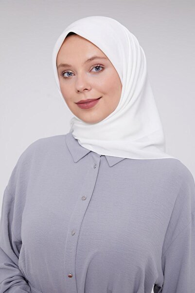 Levidor Off-white medina silk scarf