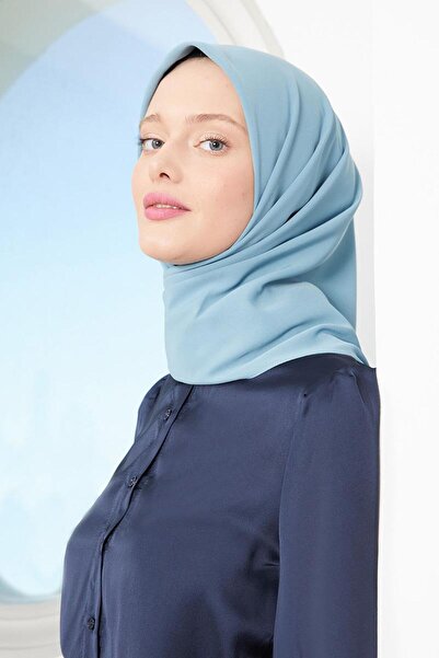 Levidor Mold green medina silk scarf