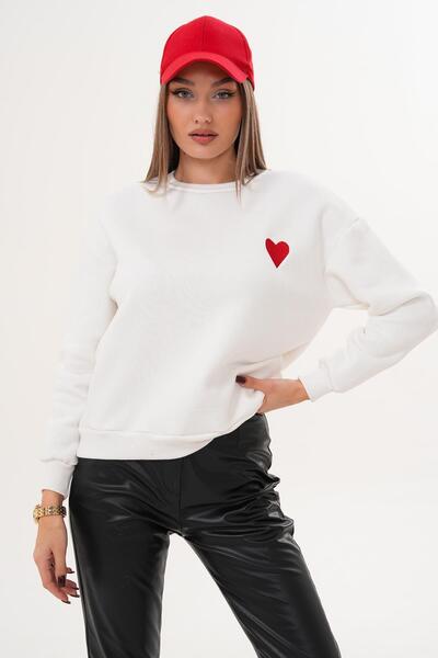 ŞİMAL Women's Heart Embroidered Three Thread Sweatshirt 255008 -