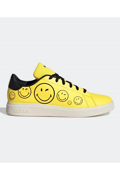 adidas حذاء Smiley Advantage Base 2.0 للصغار - أبيض سحابي/أصفر لامع/أسود أساسي