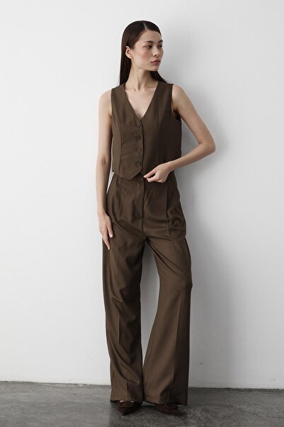 Laluvia Brown Linda Vest Pants Set