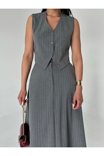 Laluvia Anthracite Striped Bell Skirt Vest Set