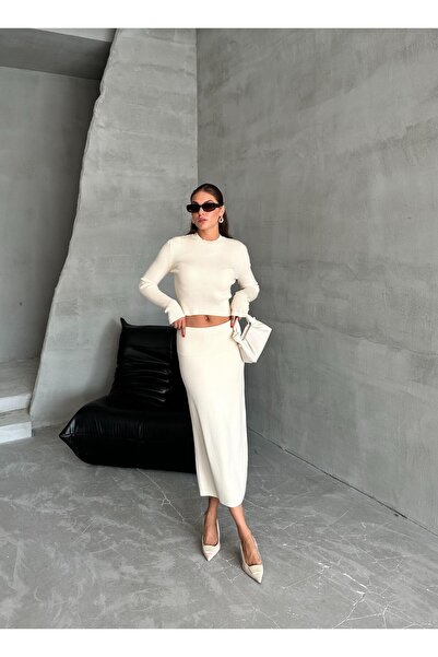 Laluvia Cream Slim Flexible Knitwear Skirt Suit