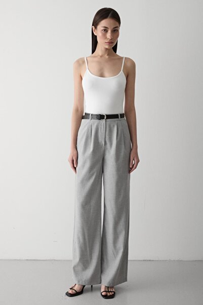 Laluvia Graue Palazzo-Hose mit Gürtel von Idol