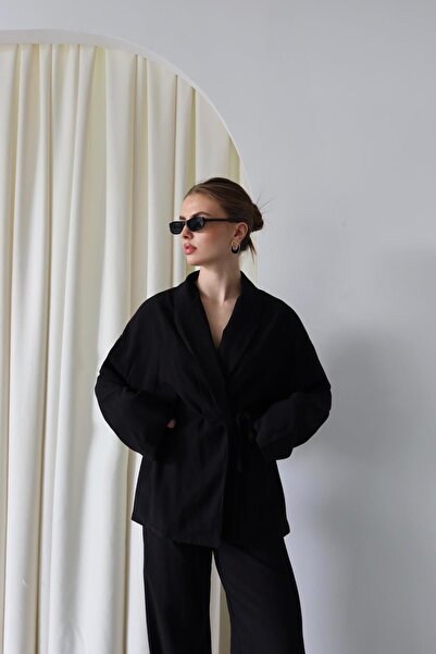 Laluvia Černý šálový límec kimono set