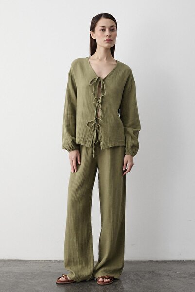 Laluvia Khaki 100% Cotton Tie-Up Blouse Pants Set
