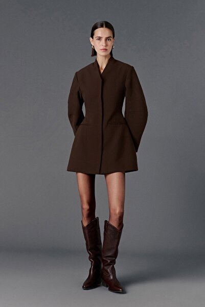 VATKALI Мини рокля с широки ръкави, която прилепва по тялото