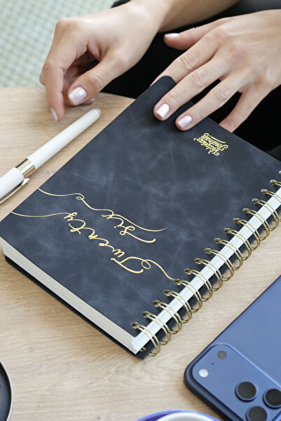 Victoria's Journals Motion 2026 Daily Agenda A5 (14X21Cm) Flexible Cover Ivory 80Gr.