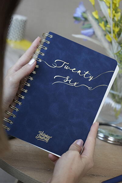 Victoria's Journals Motion 2026 Daily Agenda A5 (14X21Cm) Flexible Cover Ivory 80Gr.