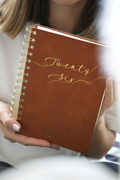 Victoria's Journals Motion 2026 Daily Agenda A5 (14X21Cm) Flexible Cover Ivory 80Gr.