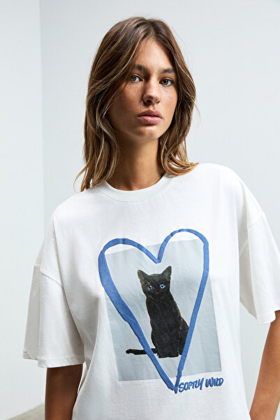 GRIMELANGE Ayukra women's soft and flexible fabric print detailed bicycle collar white t-shirt