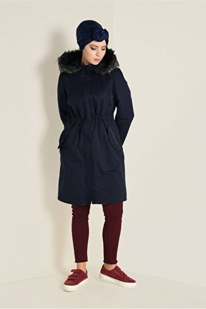 Alvina 9779 Модель парка з капюшоном і затяжкою на талії