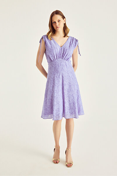 Naramaxx Omuzu Büzgü Detaylı Midi Boy Elbise