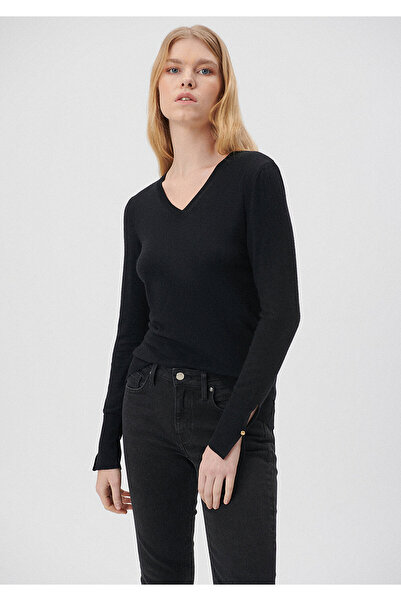 Mavi V Yaka Siyah Kazak Slim Fit / Dar Kesim 171346-900