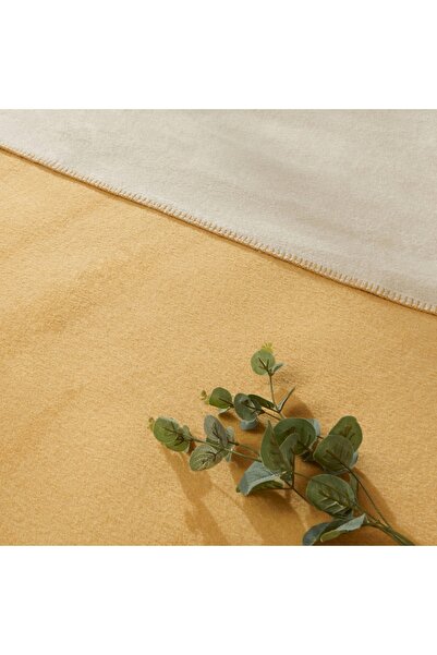 Linens Gloria King Mustard Blanket