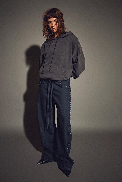 Bershka Baggy barrel jeans with studs