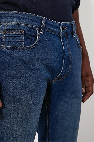 VENA Smith Green Cast Tapered Fit Jean Trousers - Green Cast