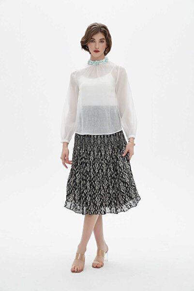 Nichii Long Sleeve Floral Collar Blouse