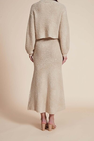 Yola Solid High-Waisted Midi Skirt