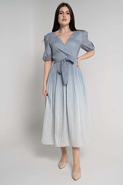 mica فستان ميدي مطوي بأكمام قصيرة