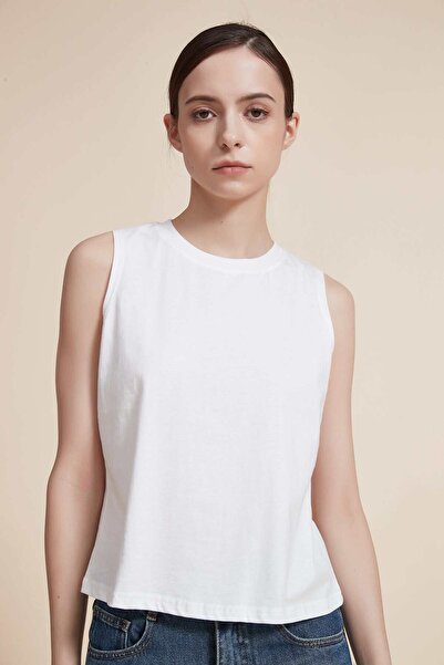 Yola بلوزة سادة برقبة دائرية