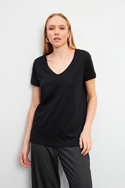 VENA Γυναικείο μπλουζάκι Boyfriend μαύρο με λαιμόκοψη V με κανονική εφαρμογή Modal (LYOCELL) - 25645-028