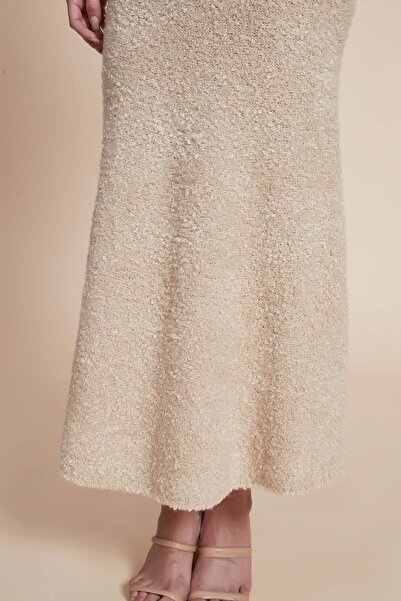 Yola Solid High-Waisted Midi Skirt