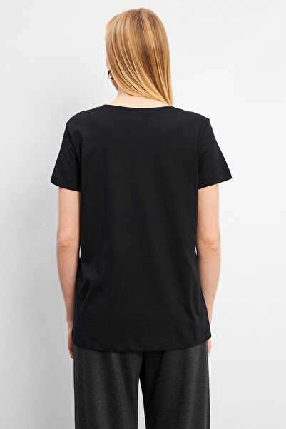 VENA Γυναικείο μπλουζάκι Boyfriend μαύρο με λαιμόκοψη V με κανονική εφαρμογή Modal (LYOCELL) - 25645-028