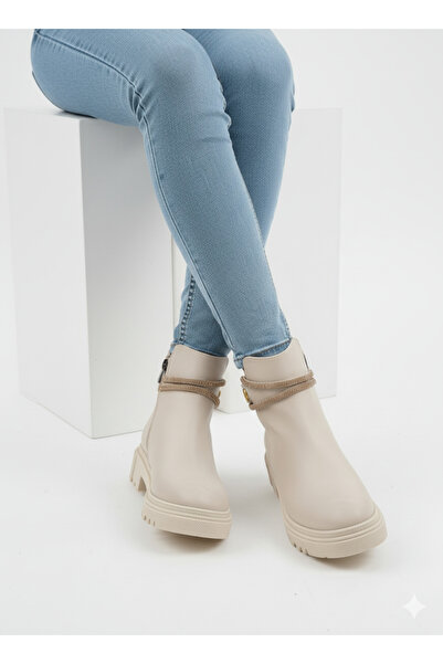 Tomato Bags حذاء نسائي قصير بسحاب وتفاصيل أزرار مرصعة